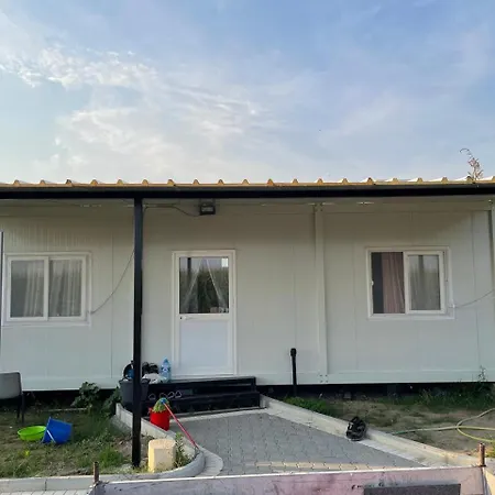 Mahane Apartment *